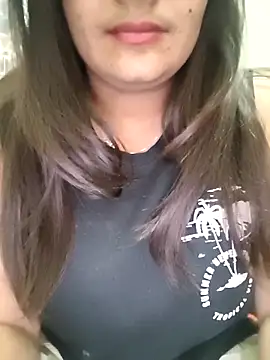 Snapshot of MISS_RIYA14 chatting on December 17, 2025, 4:06 am MISS RIYA14 online show from December 17, 2025, 4:06 am