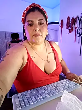 AndreaKinky online show from November 21, 2025, 8:13 am