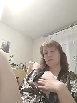 Flower2931 online show from April 7, 2026, 7:26 pm