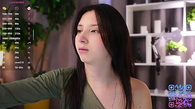 Snapshot of DaisyBlaze chatting on February 12, 2026, 5:07 am DaisyBlaze online show from February 12, 2026, 5:07 am