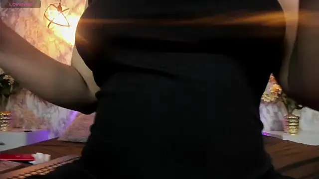 Aisha poweer online show from September 28, 2025, 3:02 am