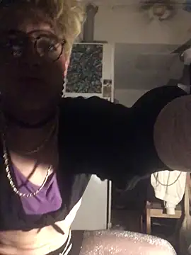 Sissy Cindy Whore online show from March 31, 2026, 10:34 pm