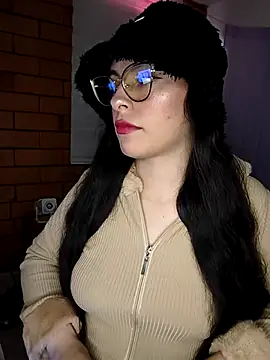 Snapshot of Camila_Ord chatting on February 3, 2026, 9:09 pm Camila Ord online show from February 3, 2026, 9:09 pm