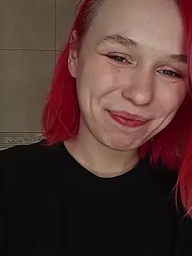 NaomiYoru online show from February 20, 2026, 7:10 am