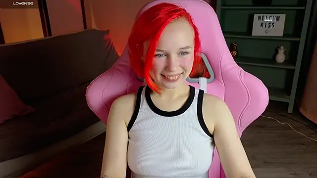 NaomiYoru online show from October 2, 2025, 8:23 pm