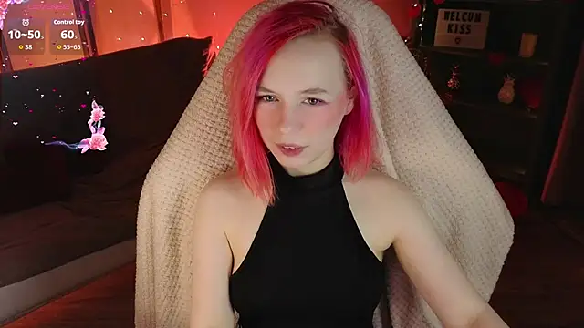 NaomiYoru online show from February 25, 2026, 8:41 pm