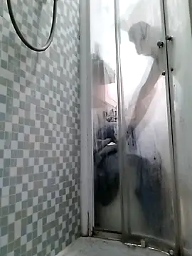 KalendaXL online show from February 9, 2026, 7:12 pm