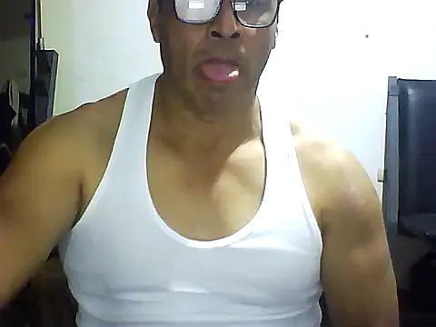 sexigym35 online show from October 25, 2025, 4:00 am