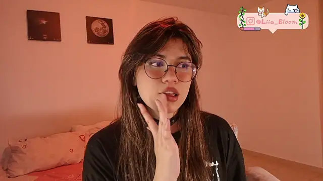 Liia-Bloom online show from September 14, 2025, 3:18 am