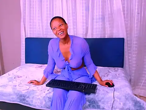 ebonypretty4u69 online show from September 13, 2025, 5:40 am