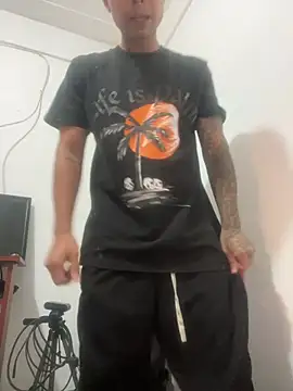  Logan Colton  online show from April 3, 2026, 5:08 pm