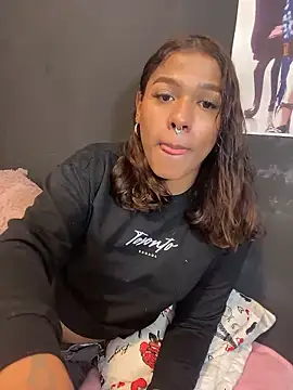 cam11 07 online show from January 7, 2026, 5:56 am