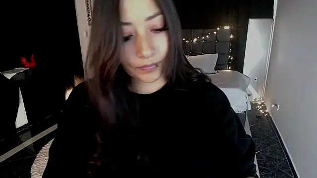 Mia 1120 online show from September 12, 2025, 11:37 pm