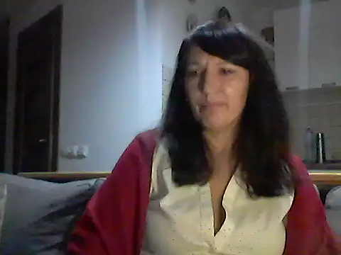 Elena48324 online show from November 3, 2025, 6:33 pm