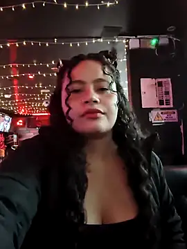 Yaya watson online show from December 5, 2025, 8:06 pm