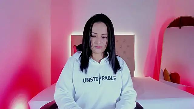 Zafiro  Brown online show from October 3, 2025, 11:45 am