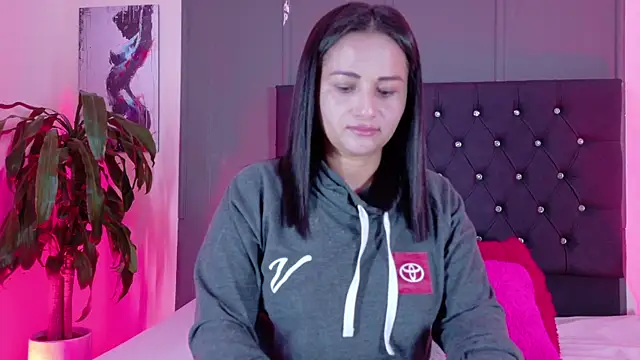 Zafiro  Brown online show from September 29, 2025, 7:59 am