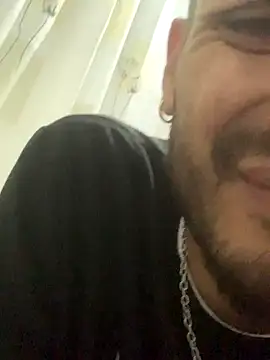 Snapshot of malek_xarx_ chatting on September 24, 2025, 2:07 am malek xarx online show from September 24, 2025, 2:07 am