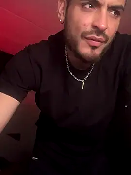 Snapshot of malek_xarx_ chatting on November 14, 2025, 2:15 am malek xarx online show from November 14, 2025, 2:15 am