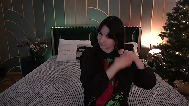 BerryDiva online show from December 14, 2025, 2:00 pm