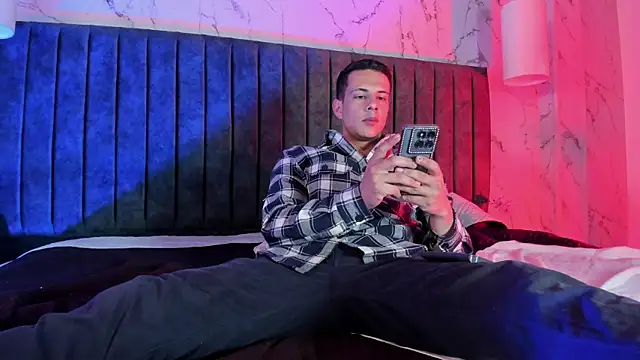 Dustin Sonne online show from January 6, 2026, 3:43 am