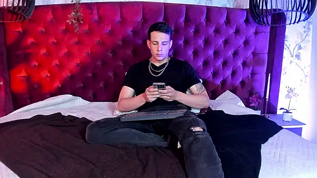 Dustin Sonne online show from February 10, 2026, 3:49 am