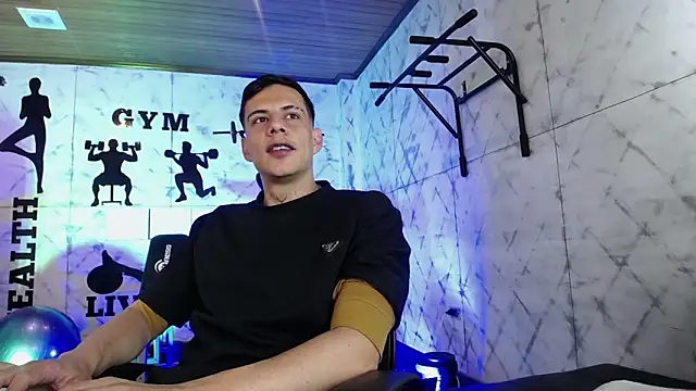 Dustin Sonne online show from April 17, 2026, 3:42 am