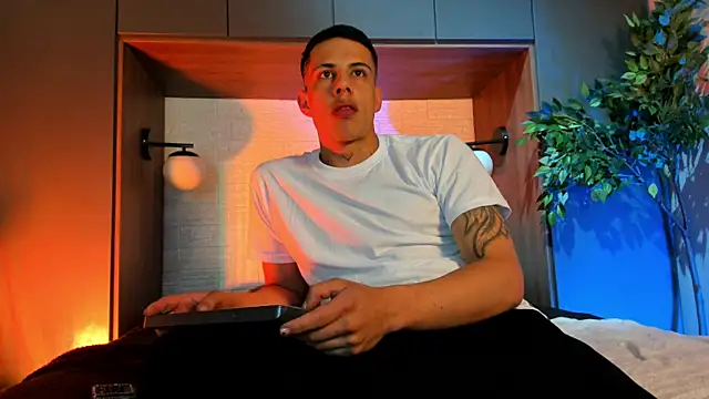 Dustin Sonne online show from January 18, 2026, 3:43 am