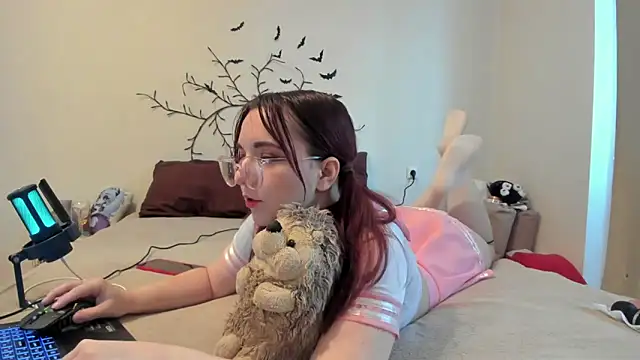 VellvetAnders online show from November 9, 2025, 7:34 am