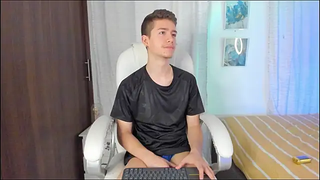 ThiagooJames online show from September 14, 2025, 12:55 am