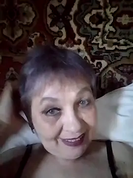 Snapshot of Rose60301 chatting on July 17, 2026, 4:15 pm Rose60301 online show from July 17, 2026, 4:15 pm