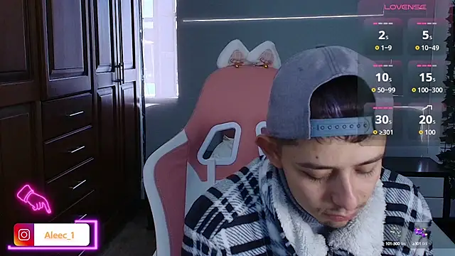 Aleecandrews online show from October 3, 2025, 7:26 pm