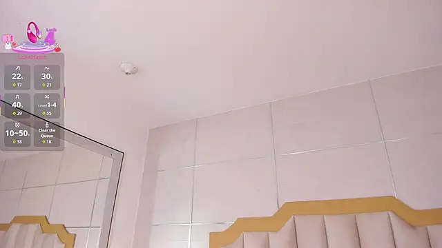 Snapshot of MaddieParker chatting on September 14, 2025, 7:14 pm MaddieParker online show from September 14, 2025, 7:14 pm