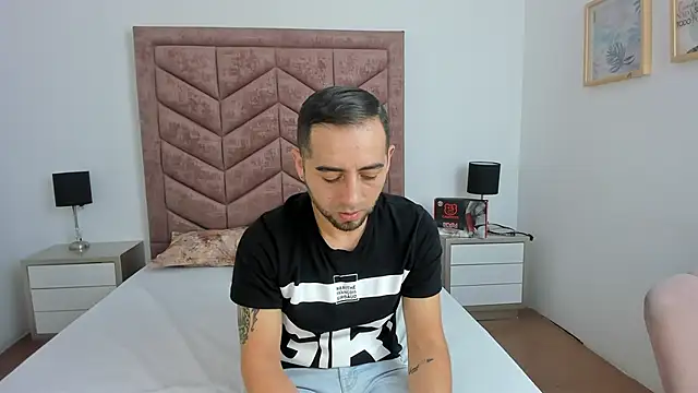 Lushian  online show from November 27, 2025, 3:01 pm