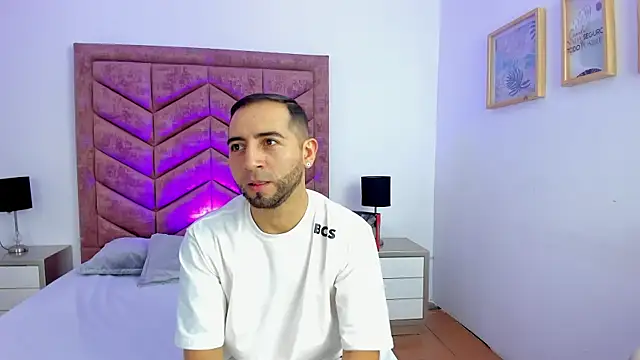 Lushian  online show from December 21, 2025, 3:36 pm