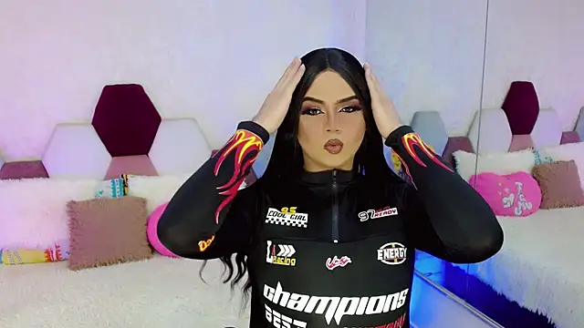 kushina uzumaki75 online show from October 11, 2025, 4:13 am