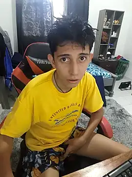 gomitaboy 1 online show from February 28, 2026, 7:13 pm