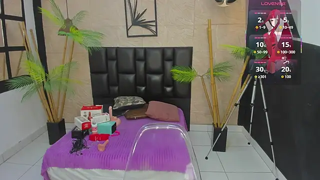 alana bonny online show from September 22, 2025, 11:38 am