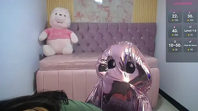 Irina evans s1 online show from November 8, 2025, 4:43 pm