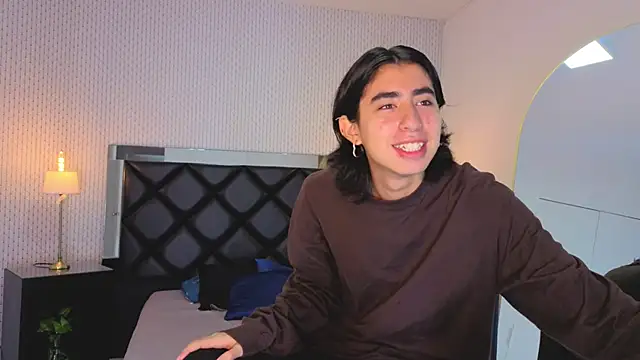 ryo light online show from October 1, 2025, 7:40 pm