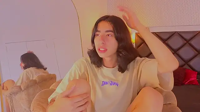 ryo light online show from April 18, 2026, 3:42 am