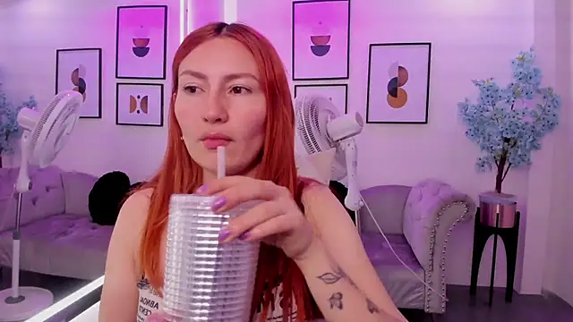 Alicia leclair online show from November 8, 2025, 7:50 pm