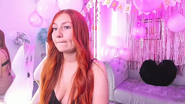 Alicia leclair online show from October 15, 2025, 4:00 am