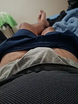 LeoMaduroSP online show from July 17, 2026, 1:58 am