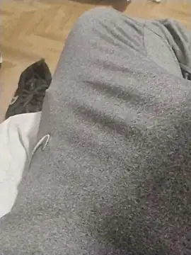 LeoMaduroSP online show from November 13, 2025, 3:54 am