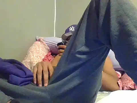 Snapshot of mikyng chatting on December 2, 2025, 4:03 am mikyng online show from December 2, 2025, 4:03 am