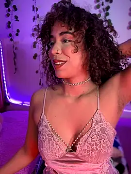 collins Daph online show from October 30, 2025, 3:31 pm