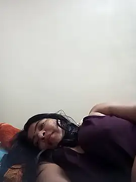 srimasrima online show from November 25, 2025, 1:06 am