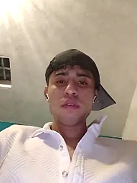 RSantilMorgt online show from April 4, 2026, 7:04 am