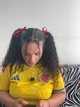 ivonne diaz1 online show from July 7, 2026, 6:44 pm
